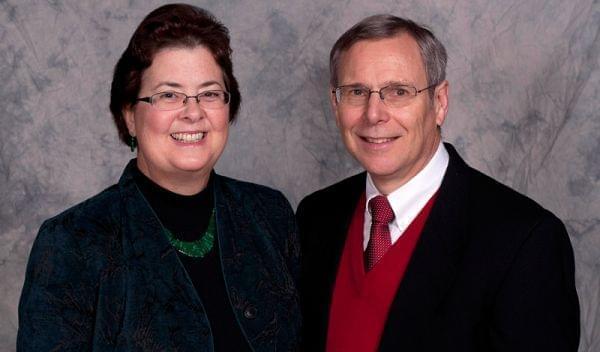 Head and shoulders image of Lissa May and John Mudrick