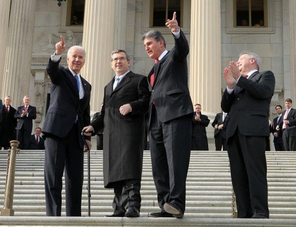 Mark Kirk returns to Capitol.