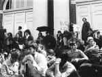 U of I students on steps of the Auditorium, May 1970 