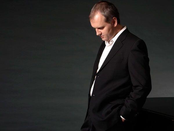 Nicholas Angelich in front of piano