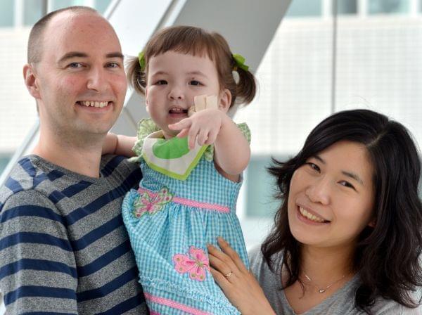 Hannah Warren with her parents
