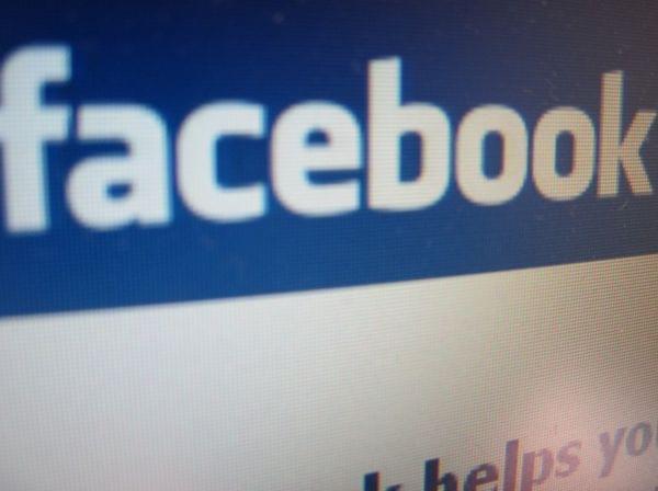 Illinois Gov. Pat Quinn has signed a bill that says school cannot require parents to dole out the account information of their children's social networking pages.