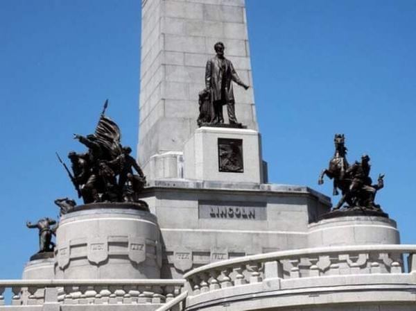 Lincoln Tomb.