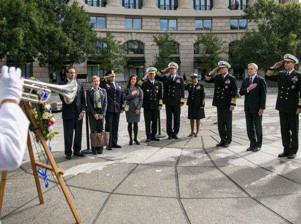 Navy Memorial to shooting victims