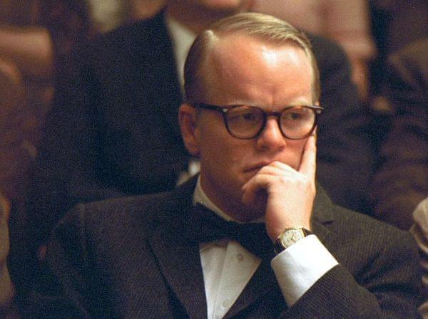 Philip Seymour Hoffman plays Truman Capote