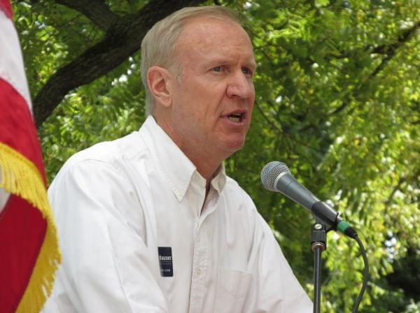 Businessman Bruce Rauner tried to brand himself as political outsider in a speech to Republicans at the Illinois State Fair on Thursday, as he vies for the GOP nomination for governor.