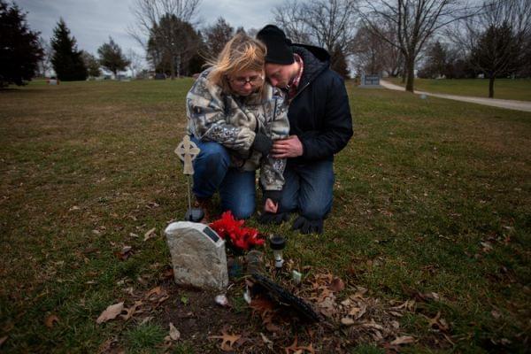 Will Piper and Annette Pacas visit the grave of Annette's son, Alex