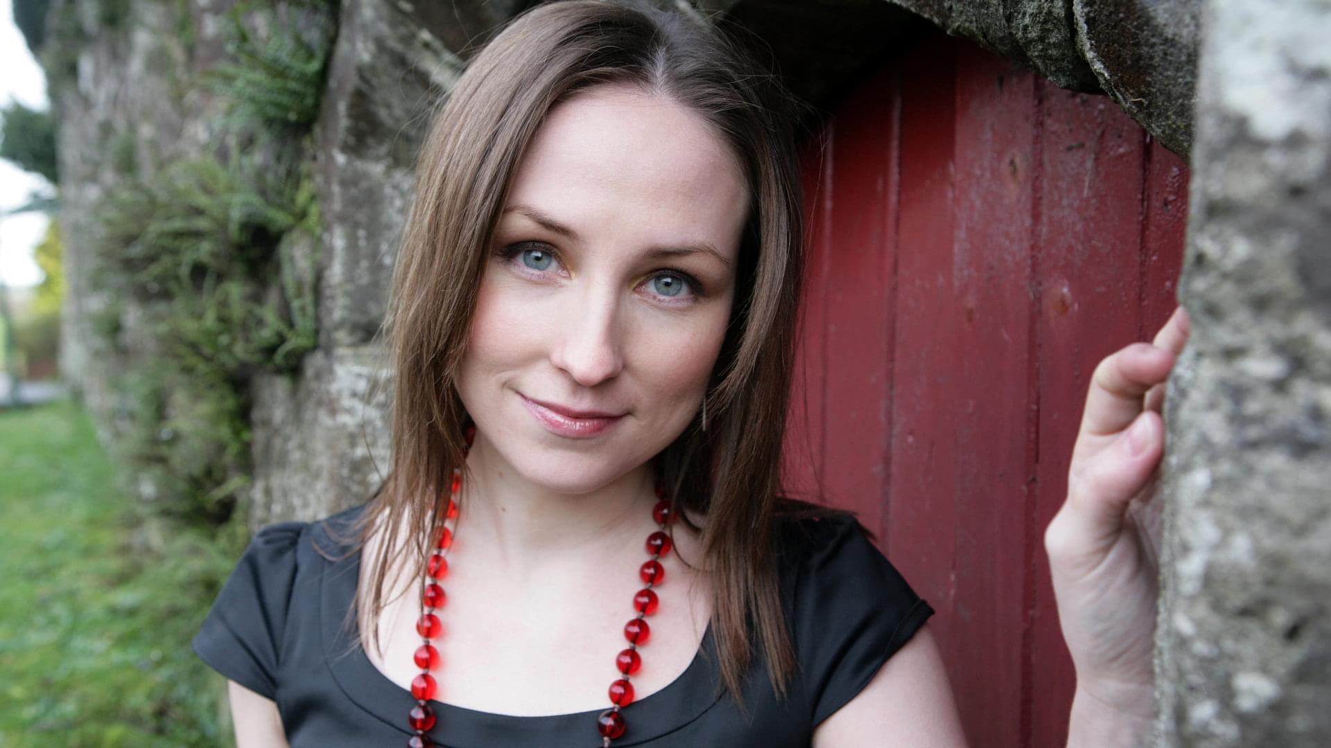 Scottish Singer Julie Fowlis and Scottish Fiddler Alastair Savage | Live and Local | Illinois Public Media - julie_fowlis_2