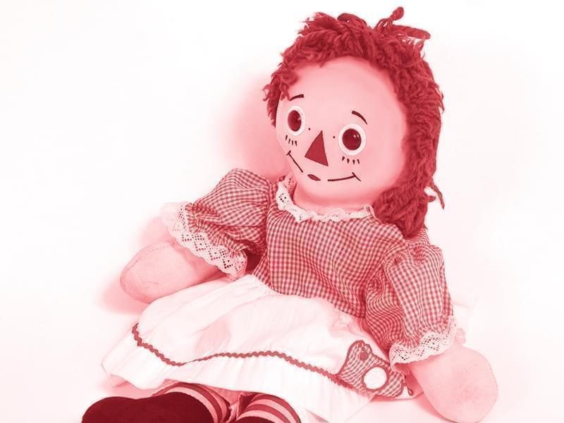 Photo of a Raggedy Ann doll
