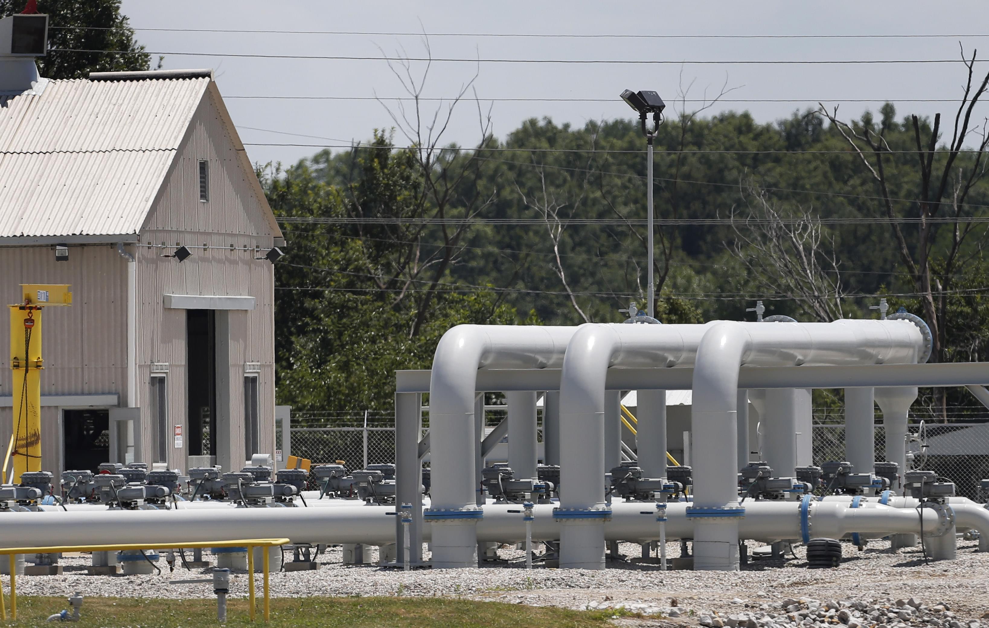 Pipe for Flanagan South Pipeline extends near Salisbury, Missouri in July 2013.
