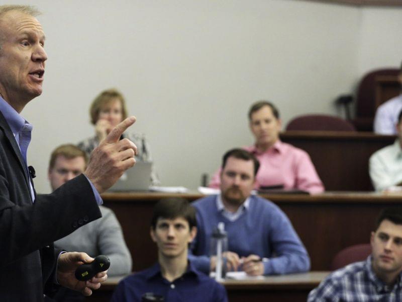 Governor Bruce Rauner speaks to the University of Chicago Booth School of Business Thursday.