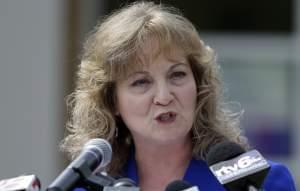 Indiana Superintendent of Public Instruction Glenda Ritz announces in Indianapolis Thursday that she will run in the Democratic primary for Indiana Governor. 