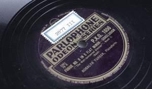 Image of a phonograph record