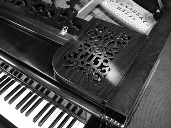 Knabe grand piano from 1884 up close