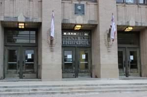 The front entrance of Champaign Central High School.