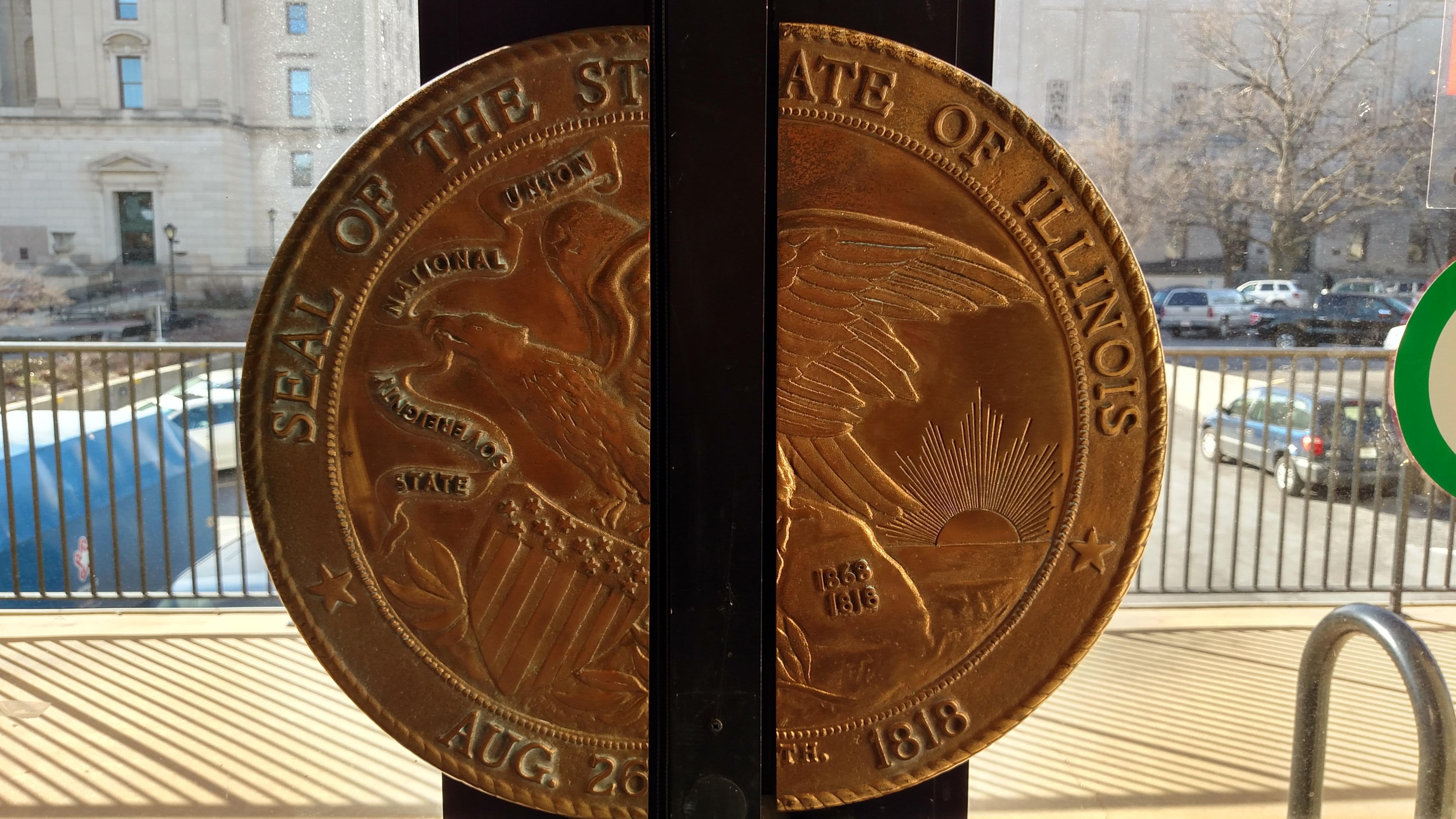 doors of the statehouse in springfield
