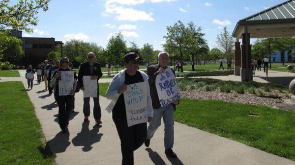Professors picketing at the University of Illinois-Springfield.