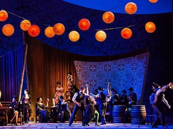 The Lyric Opera of Chicago performs Carmen on stage