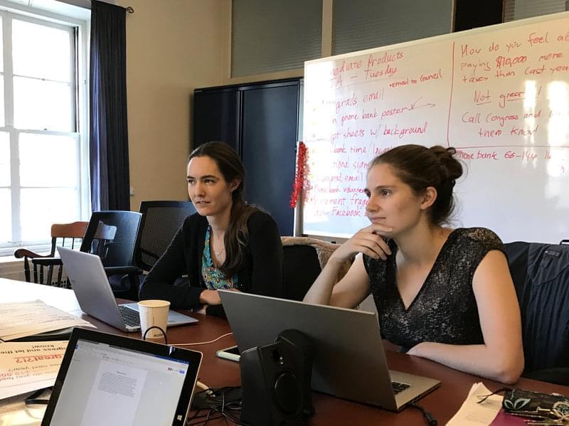 Students Kate Shulenberger (left) and Sarah Goodman on the Massachusetts Institute of Technology's Graduate Student Council plan a "call your congressman" event on campus.