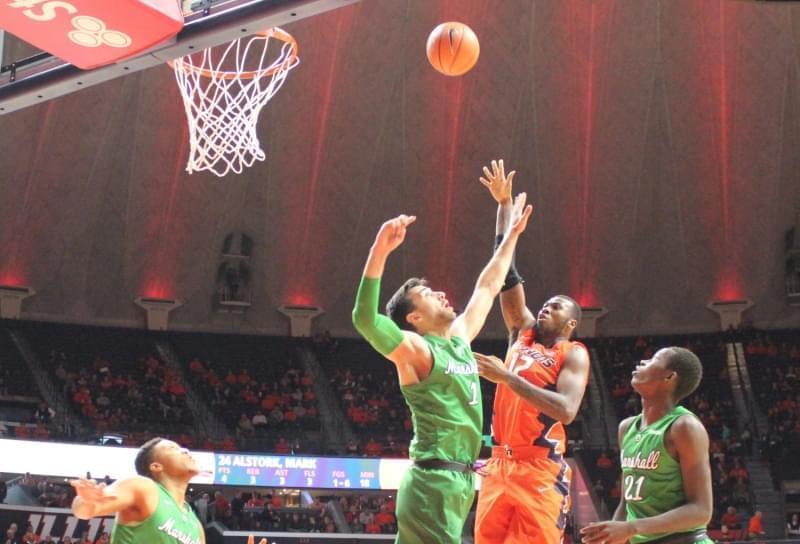 Leron Black connects for two of his 17 points against Marshall in a 91-74 win for Illinois.