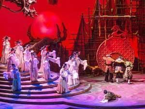 Lyric Opera of Chicago performs Turandot on stage.