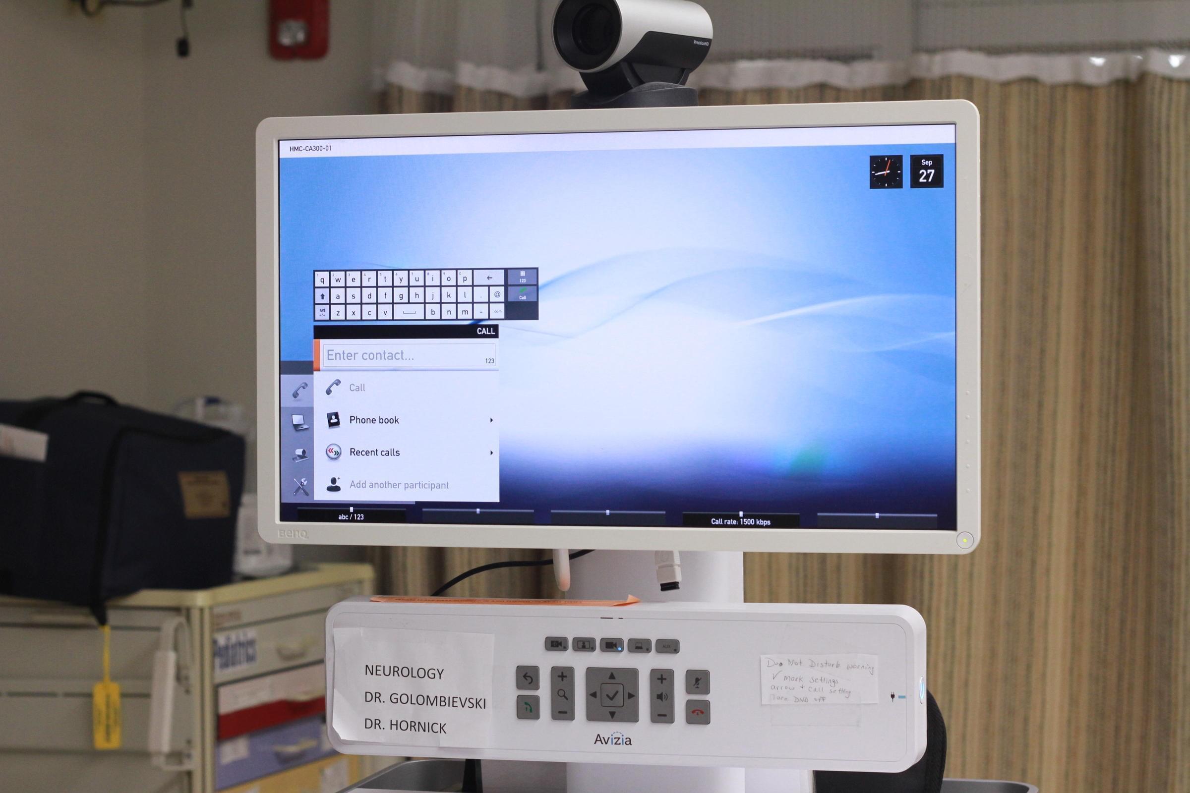 This console lets the ER communicate with specialists, no matter where they are.