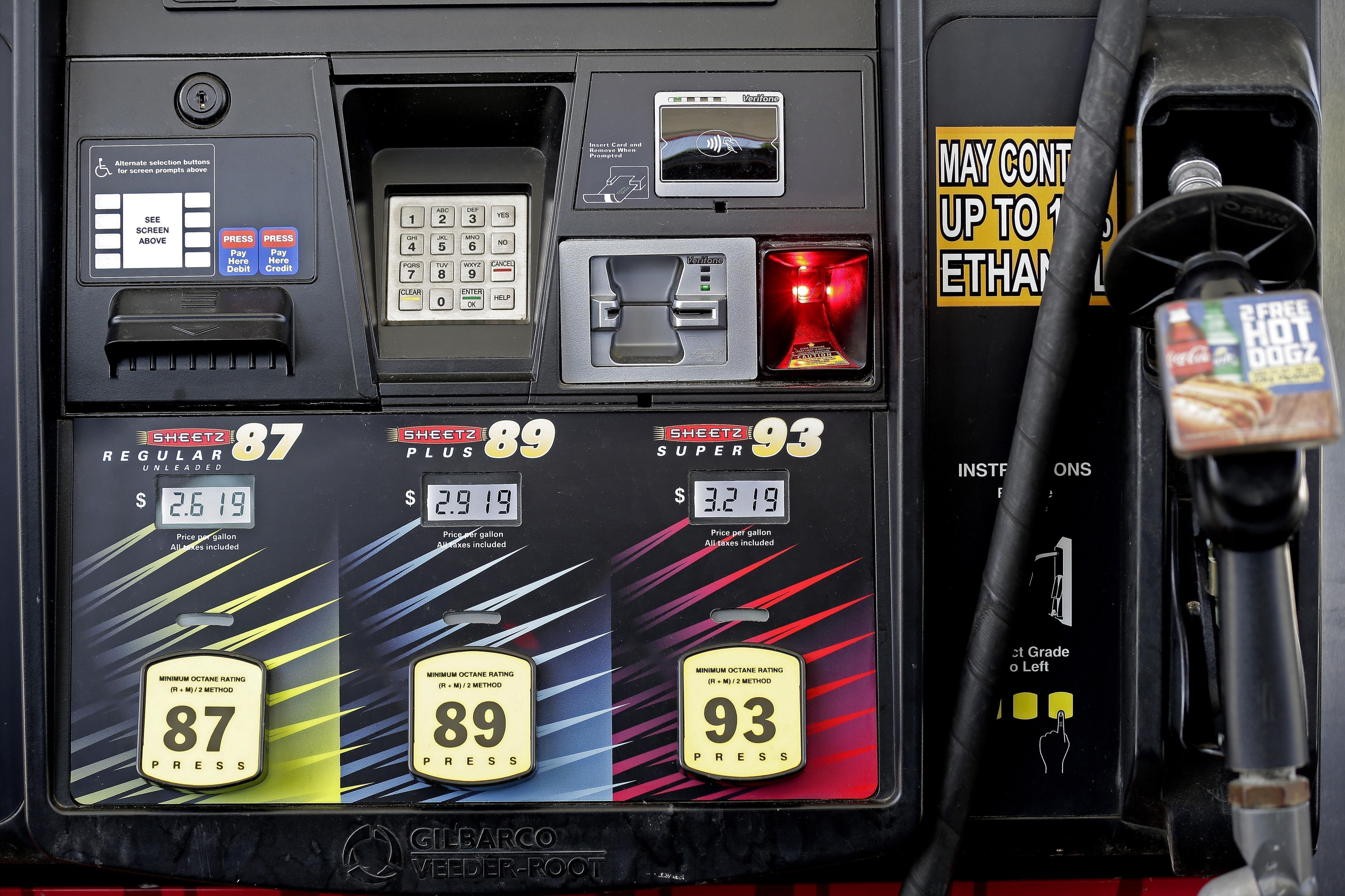 gasoline prices rising could top 3 a gallon gasbuddy analyst illinois public media news illinois public media illinois public media