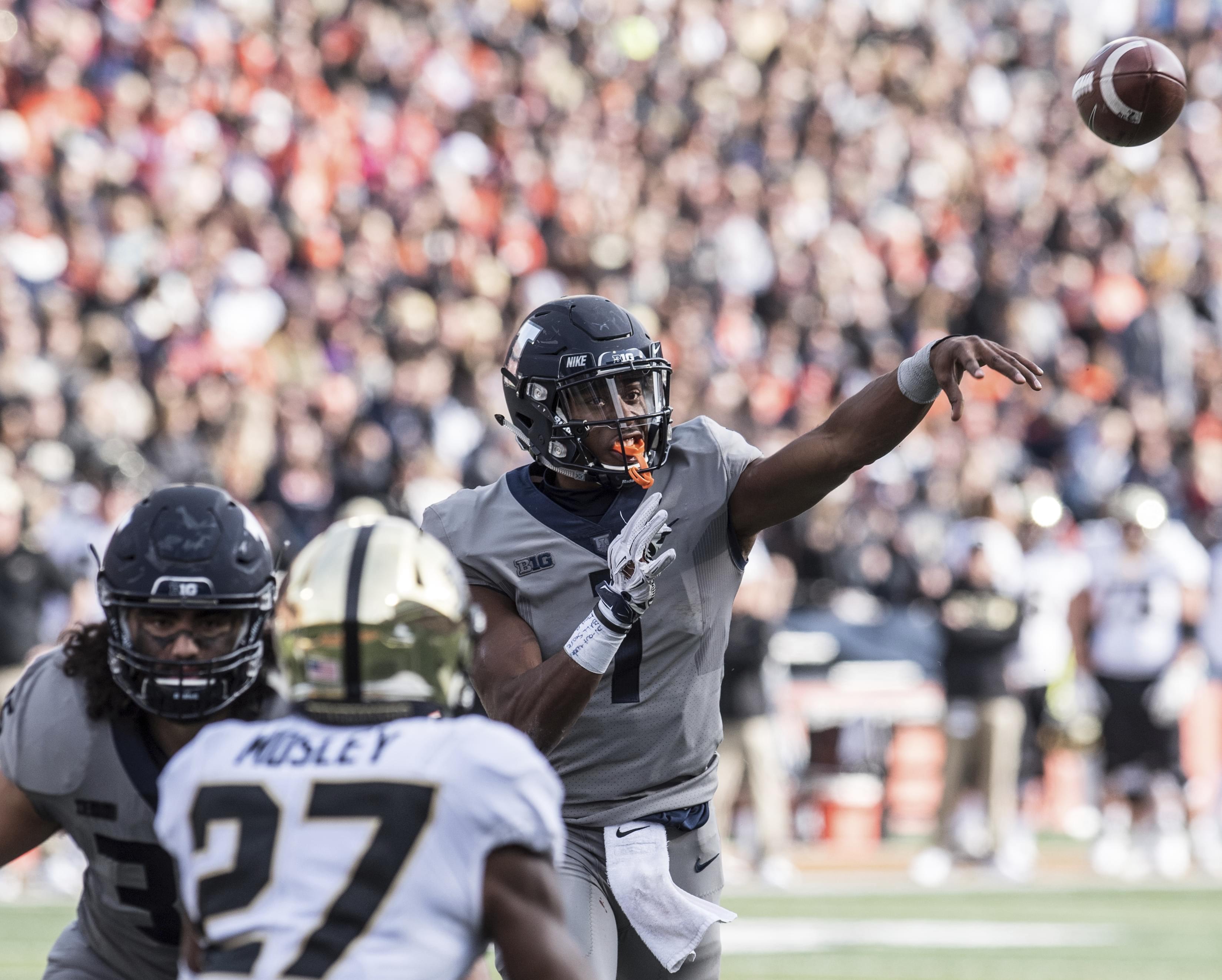 Illinois quarterback AJ Bush