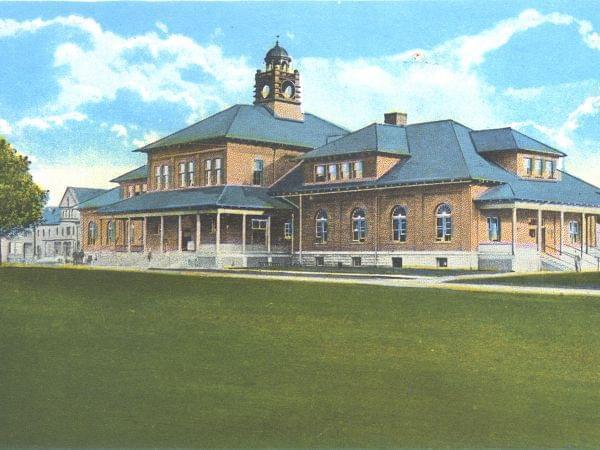 Postcard showing the mess hall at the soldiers home in danville, illinois, usa circa 1910