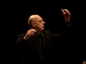 Leon Botstein conducts the American Symphony Orchestra at The Richard B. Fisher Center for the Performing Arts at Bard College 
