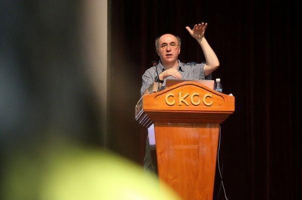 Stephen Wolfram delivering a lecture in 2015.