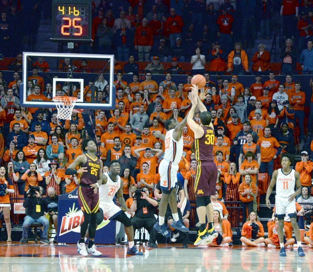 Williams Defense Leads Illini Over Minnesota 59 51 News Local