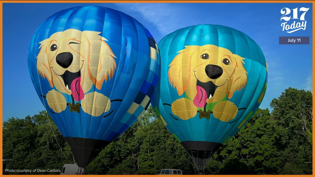 Barx and Wagz are the Carlton family's golden retriever-themed hot air balloons. 