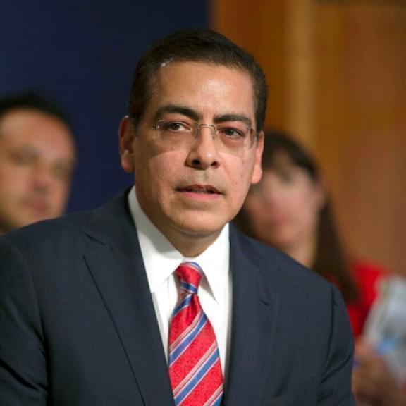 Jesse Ruiz responds to a question at a news conference Wednesday, July 1, 2015, in Chicago.