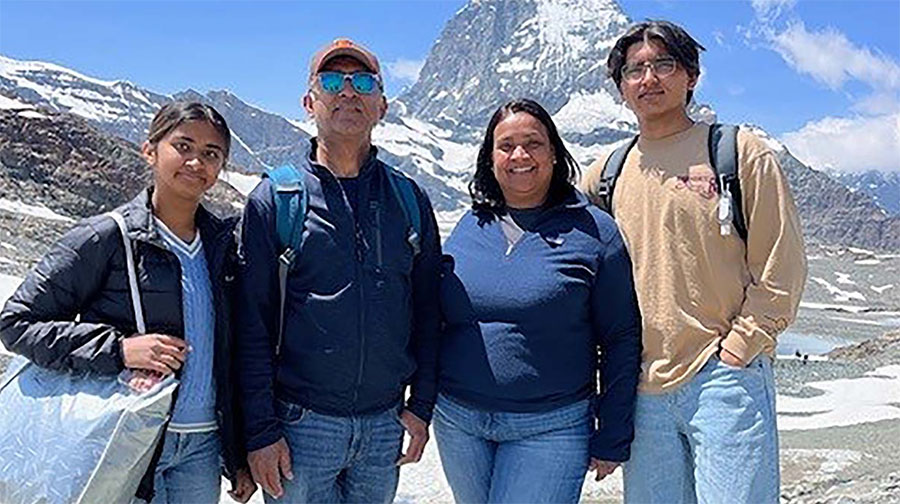 Akul Dhawan (right) with his sister, father and mother. Dhawan, 18, was found dead on the University of Illinois Urbana-Champaign campus on Saturday, Jan. 20.