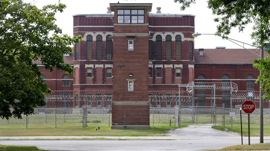 A file photo of the Pontiac Correctional Center, one of three prisons determined to be nearly inoperable.