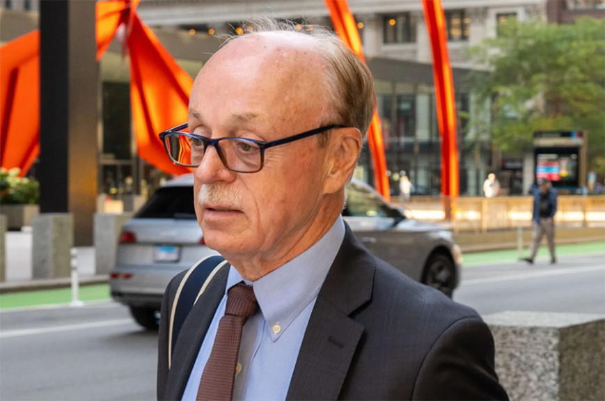 Tim Mapes, former chief of staff to Michael Madigan, leaves the Dirksen Federal Building. 
