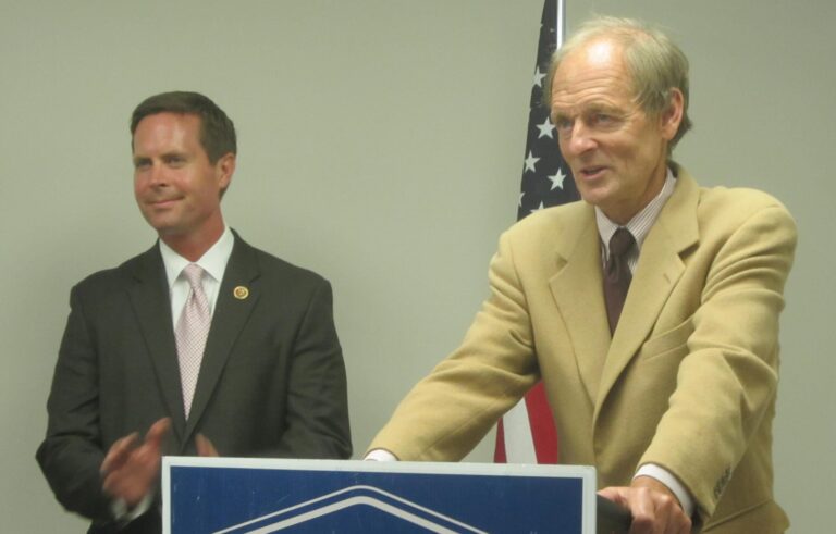 Outgoing US Rep. Tim Johnson (R) appears with Rodney Davis (L) in 2012. Johnson, who died Monday, retired from Congress that year after twelve years in office.