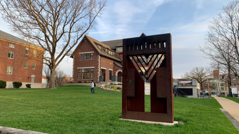 Chabad Center for Jewish Life and Living at U of Illinois at Urbana Champaign