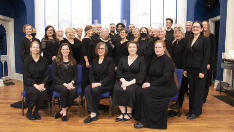 The Baroque Artists of Champaign-Urbana pose as a choir in November 2022.